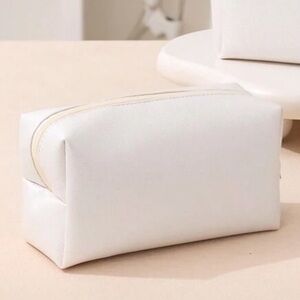 Brand New Champagne Rose Pink Travel Makeup Bag